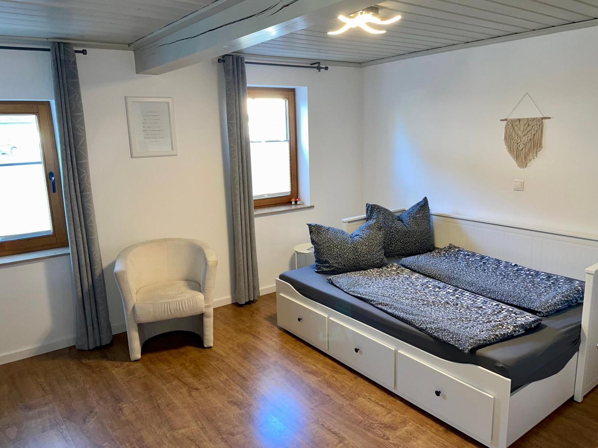 Moderne Ferienwohnung In Historischer Altstadt - Keine Monteurswohnung Хильпольтштайн Экстерьер фото